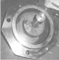 某型主機(jī)低溫冷卻水溫控閥的改進(jìn)