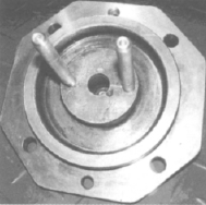 某型主機(jī)低溫冷卻水溫控閥的改進(jìn)
